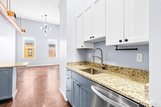 129 Willow Ave in Hoboken, NJ - Building Photo - Building Photo