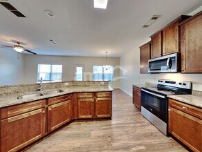 1240 Faye Ct in Mcdonough, GA - Building Photo - Building Photo