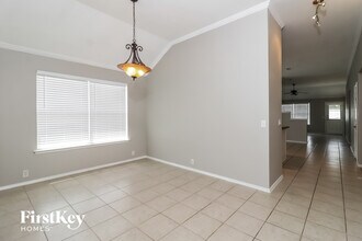 105 Bear Trail in Waxahachie, TX - Foto de edificio - Building Photo