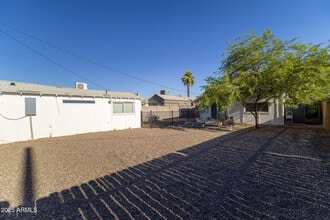 1950 W Palm Ln in Phoenix, AZ - Building Photo - Building Photo