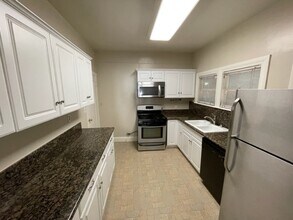 705 Brent Ave, Unit Lower in South Pasadena, CA - Foto de edificio - Building Photo