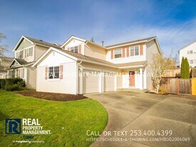 2702 Meyer St in Dupont, WA - Building Photo