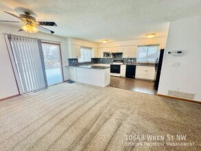 10648 Wren St NW in Coon Rapids, MN - Building Photo - Building Photo