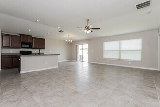 7018 Ozello Trail Ave in Sun City Center, FL - Building Photo - Building Photo