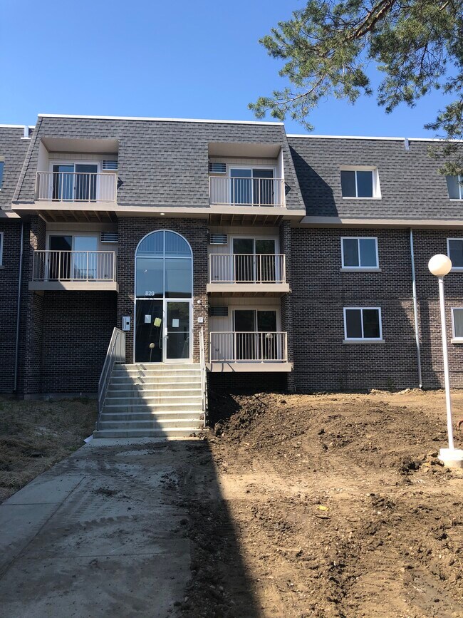 838 Jonathon Ct Rentals in Prospect Heights, IL