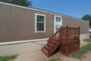 Foxridge Farm Apartments