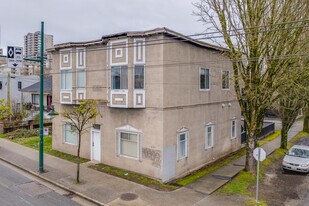 5362 Joyce St in Vancouver, BC - Building Photo
