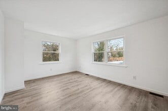 50 Silver Lake Terrace in Morton, PA - Building Photo - Building Photo