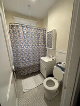 72 Kirkland St, Unit 1 in Cambridge, MA - Foto de edificio - Building Photo