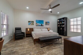 616 Claremore Dr in West Palm Beach, FL - Building Photo - Building Photo