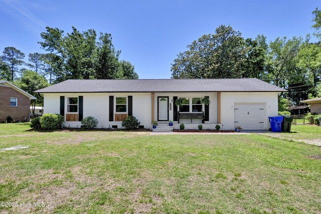 property at 225 Mohican Trail