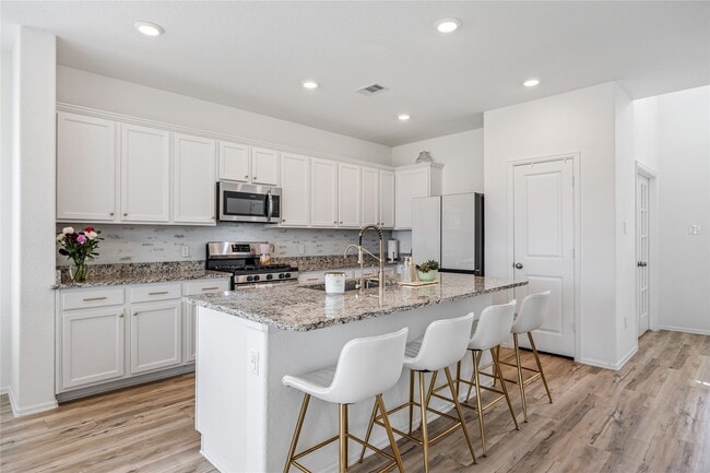 property at 7531 Greenbriar Cayon Ln