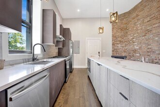 3330 S Indiana Ave in Chicago, IL - Building Photo - Building Photo