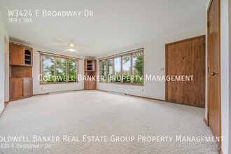 W3424 E Broadway Dr in Appleton, WI - Building Photo - Building Photo