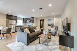 40 Casa Maria Ct in Alamo, CA - Building Photo - Building Photo