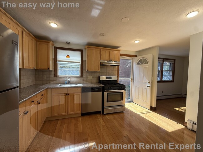 24 Saville St in Cambridge, MA - Building Photo - Building Photo