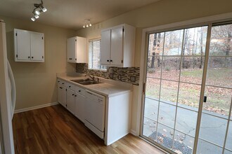 2655 Stratford Lake Rd in Winston-Salem, NC - Building Photo - Building Photo