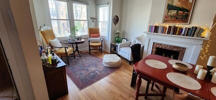 2638 Wilton N Ave, Unit 1 in Chicago, IL - Building Photo - Building Photo