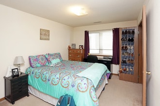 Total Property Management 134 Campus in Ames, IA - Foto de edificio - Interior Photo