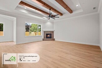 2864 River Dr in Redding, CA - Building Photo - Building Photo