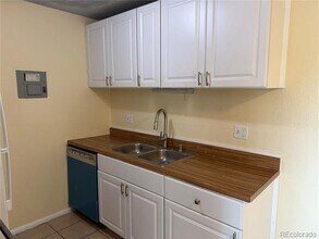 10211 Ura Ln in Denver, CO - Building Photo - Building Photo