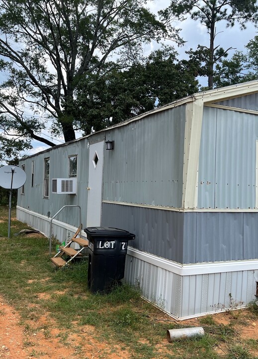 2125 E Whitworth St in Hazlehurst, MS - Building Photo