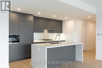 346-346 Davenport Rd in Toronto, ON - Building Photo - Building Photo