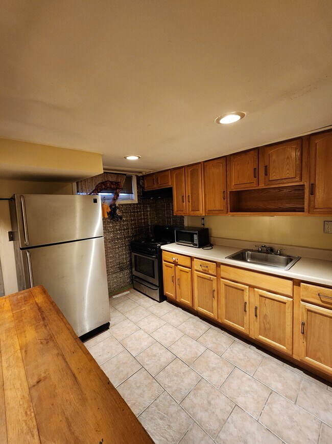 720 Madison Ave, Unit 3 in Plainfield, NJ - Building Photo - Building Photo