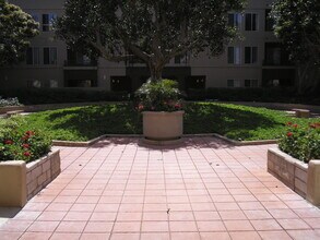 3440 Lebon Dr, Unit Grnd Flr in San Diego, CA - Building Photo - Building Photo