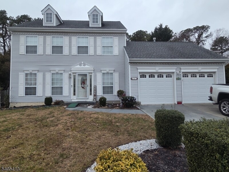 67 Deer Run Dr S in Barnegat Township, NJ - Building Photo