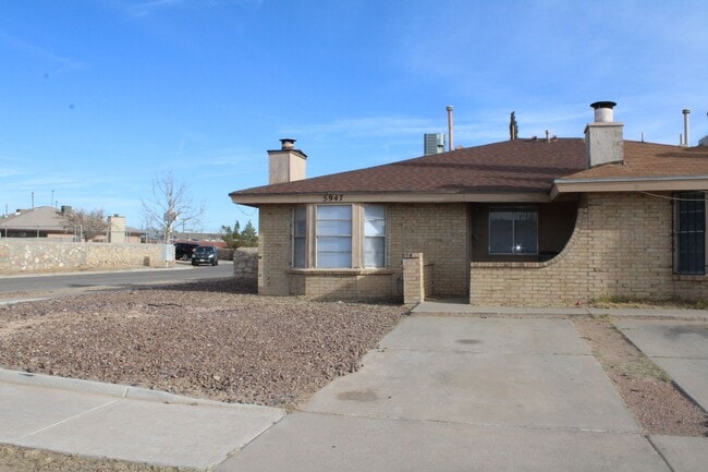 5947 Deer Ave