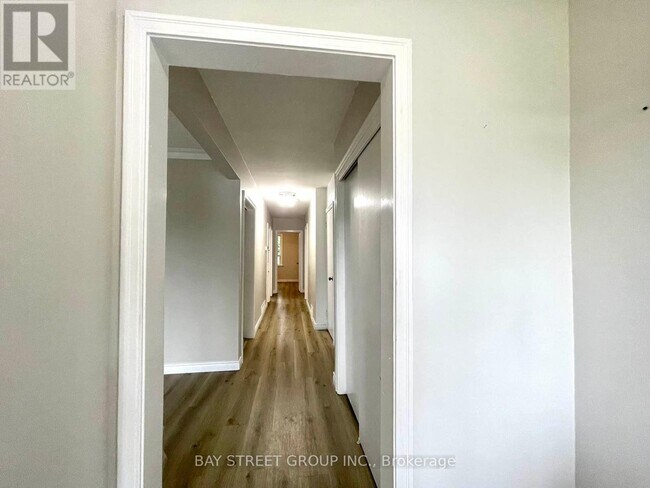 52 Elvaston Dr in Toronto, ON - Building Photo - Building Photo