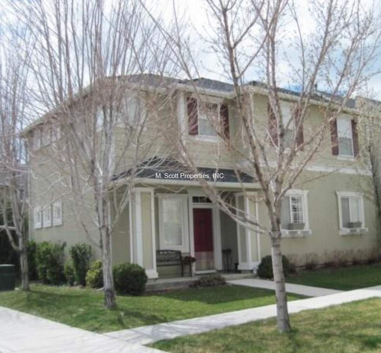 1656 W Minden Village Loop in Minden, NV - Building Photo