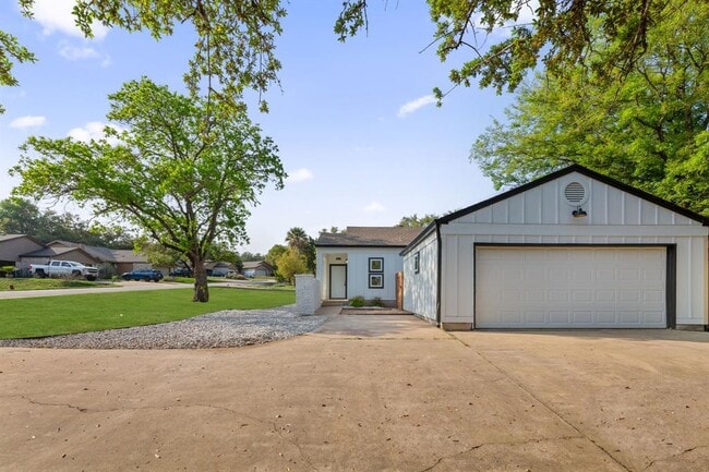 property at 235 Mooring Cir