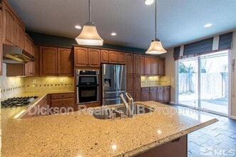 2075 Echo Valley Pkwy in Reno, NV - Building Photo - Building Photo