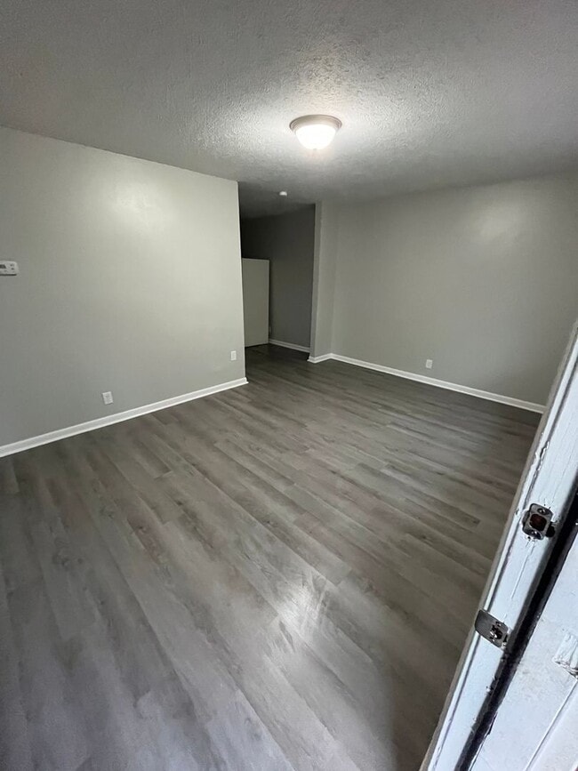 902 Preston St in Livingston, TN - Building Photo - Building Photo