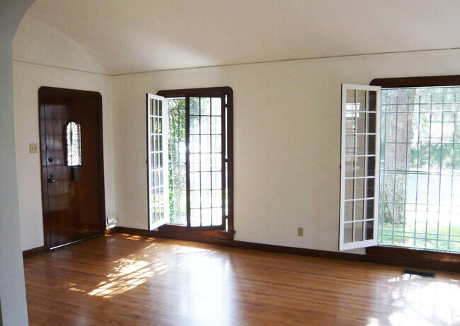 465 N Alta Vista Blvd, Unit 465 N. Alta Vista Blvd. in Los Angeles, CA - Building Photo - Building Photo