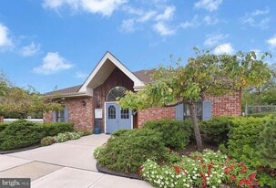 6 Kite Ct in Trenton, NJ - Building Photo