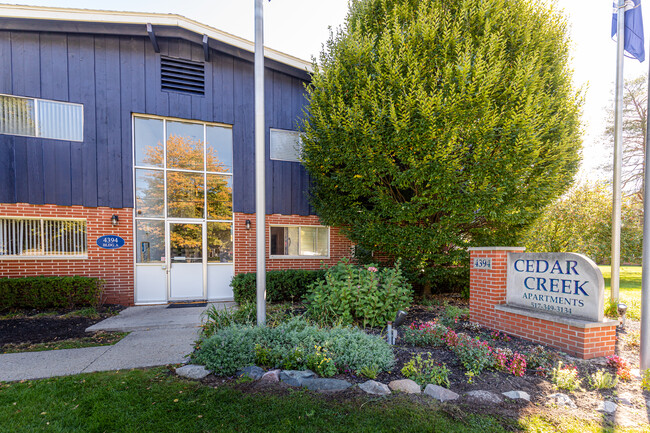 Cedar Creek Apartments in Okemos, MI - Building Photo - Building Photo