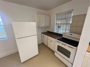 7535 NW 4th Ct, Unit 4 in Miami, FL - Building Photo - Building Photo