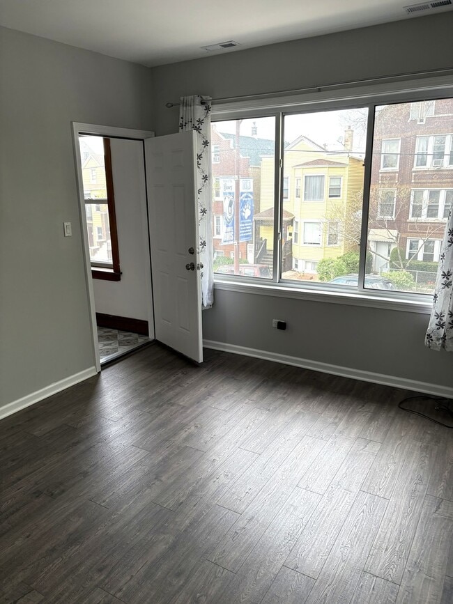 2917 W Pershing Rd in Chicago, IL - Building Photo - Building Photo