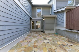 4943 Meadow Ln in Marietta, GA - Building Photo - Building Photo