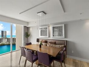 3398 NE 183rd St in Aventura, FL - Building Photo - Building Photo