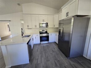 11140 W Thoreau Pl in Crystal River, FL - Building Photo - Building Photo