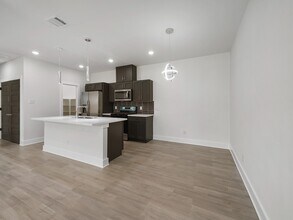 8122 Double in Houston, TX - Building Photo - Building Photo