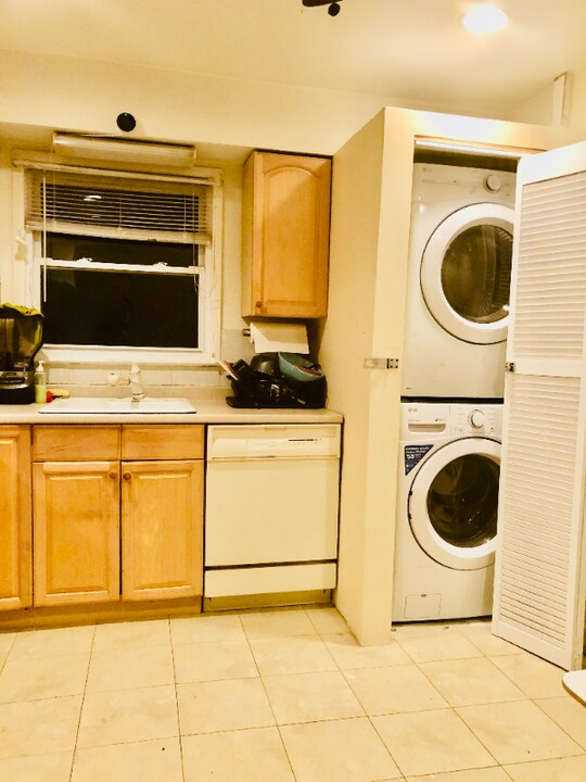 44334 Village Dr in Fairfax, VA - Building Photo