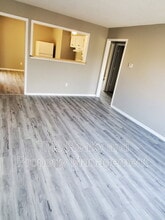 904 S Edgebrook Ln in Olathe, KS - Building Photo - Building Photo