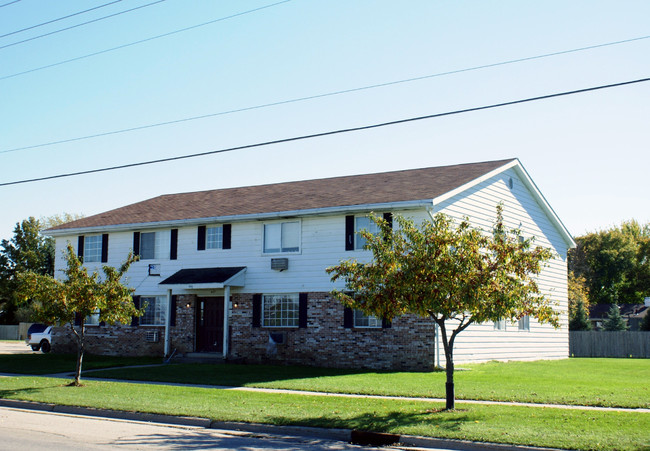 647 Kellogg Ave in Janesville, WI - Foto de edificio - Building Photo