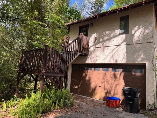 property at 2616 SW 31st Pl