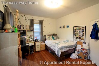 147 Columbia St, Unit #2L in Cambridge, MA - Building Photo - Building Photo